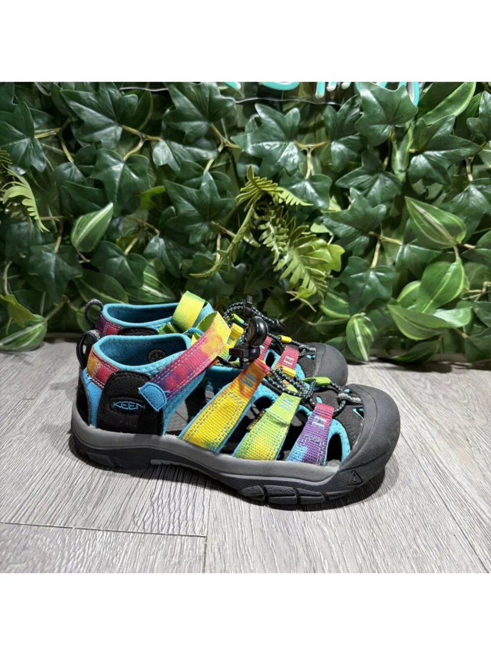 Keen Newport H2 II Size 3 Tie Dye  Washable Shoes Hiking Closed toe